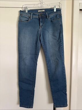 Free People classic blue, straight, skinny jeans